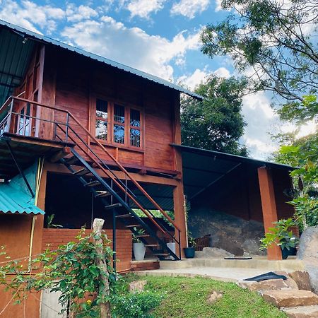 Lion Wood Treehouse Villa Talkote Exterior photo
