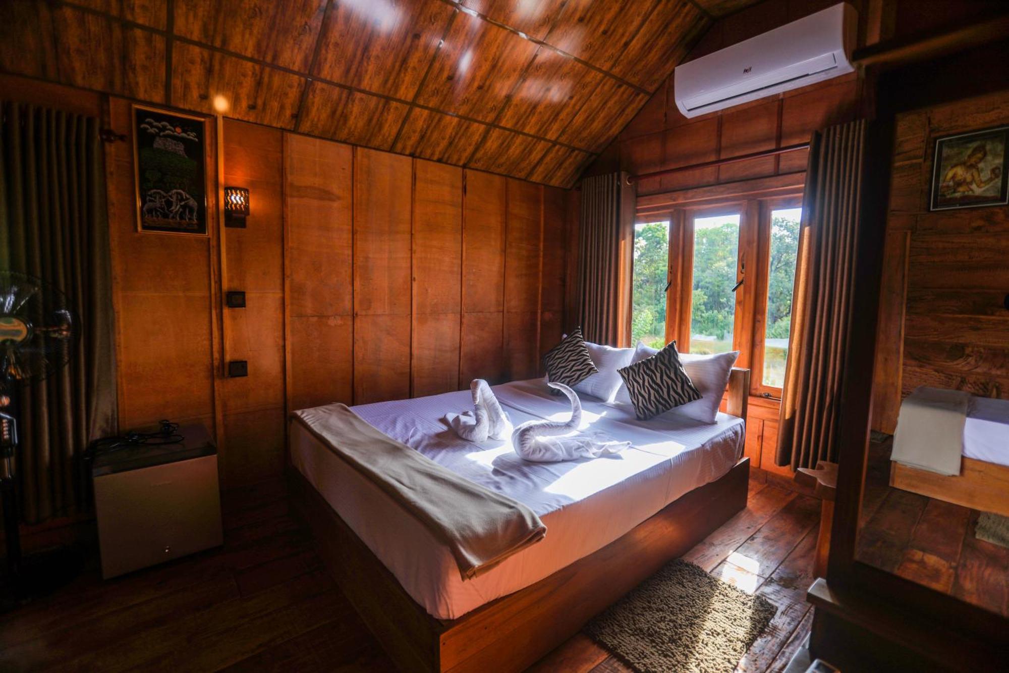 Lion Wood Treehouse Villa Talkote Exterior photo