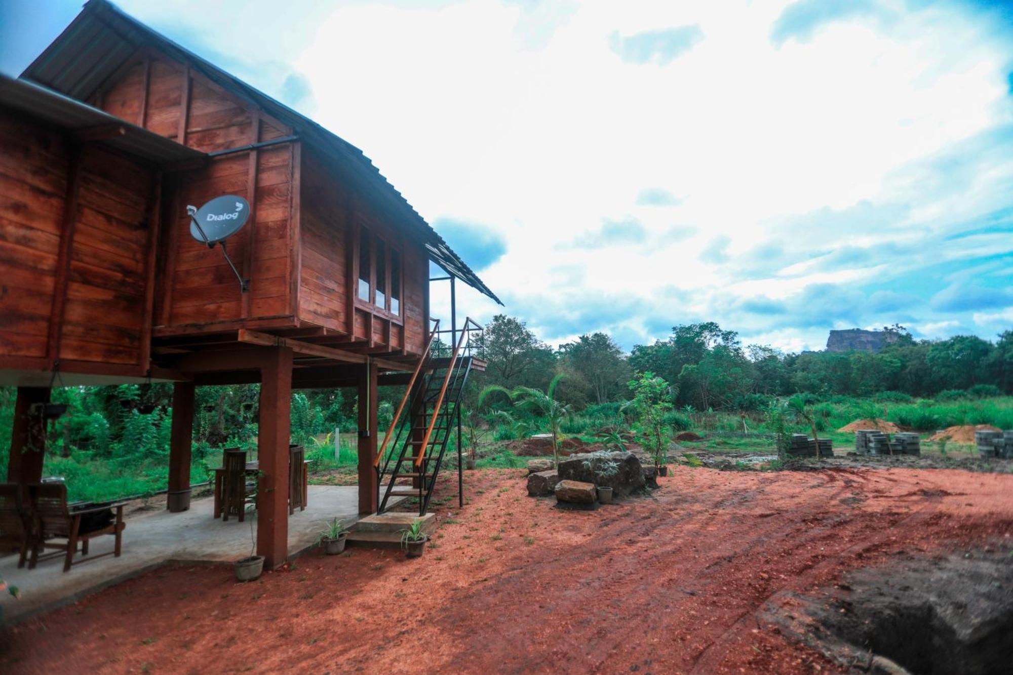 Lion Wood Treehouse Villa Talkote Exterior photo