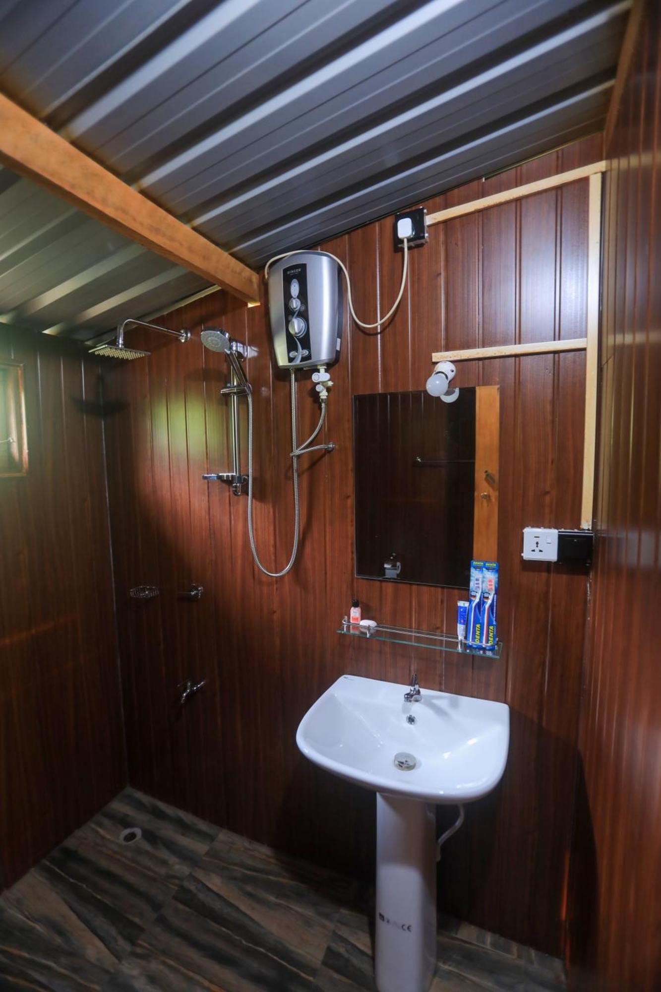 Lion Wood Treehouse Villa Talkote Exterior photo