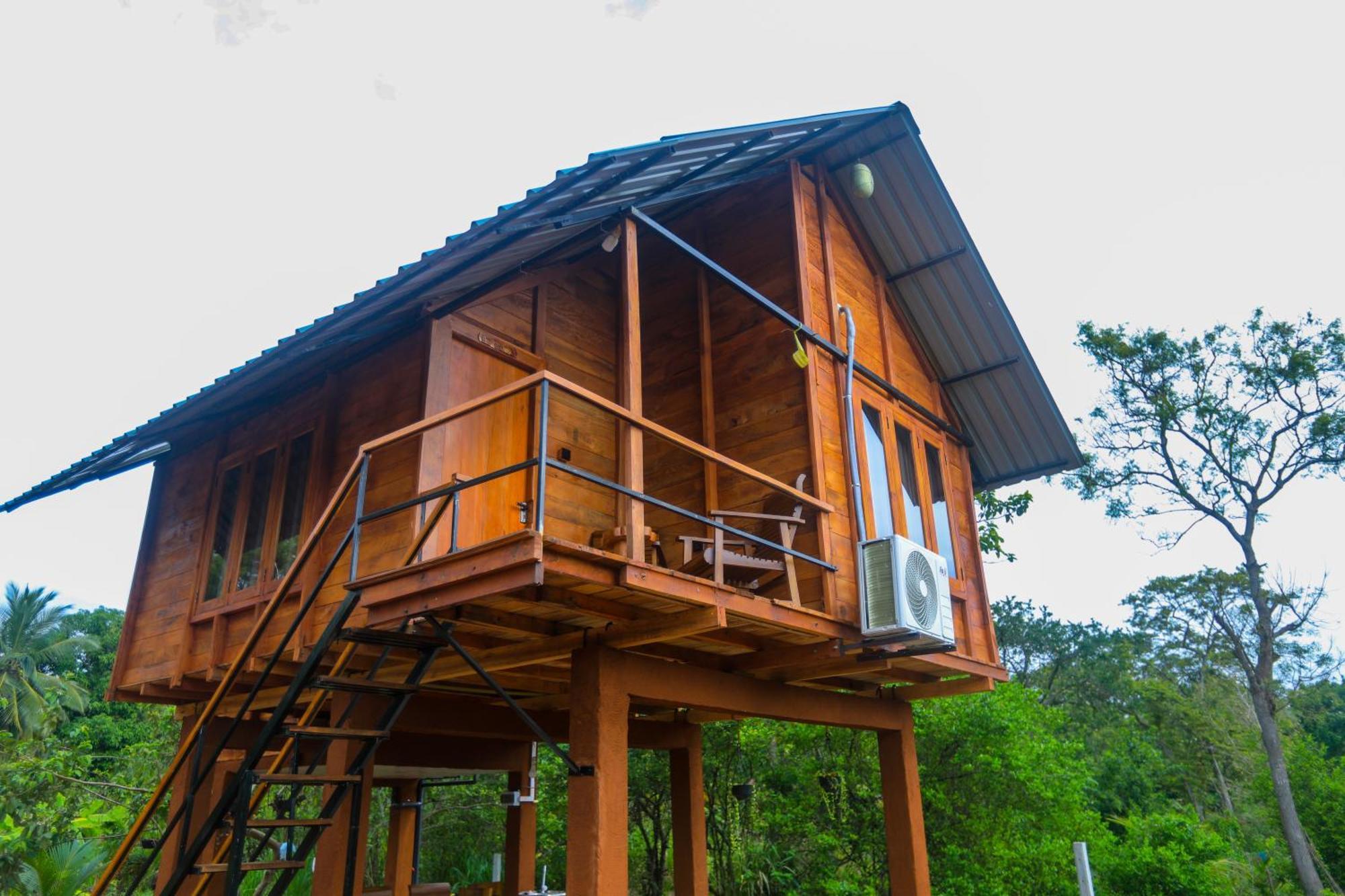 Lion Wood Treehouse Villa Talkote Exterior photo