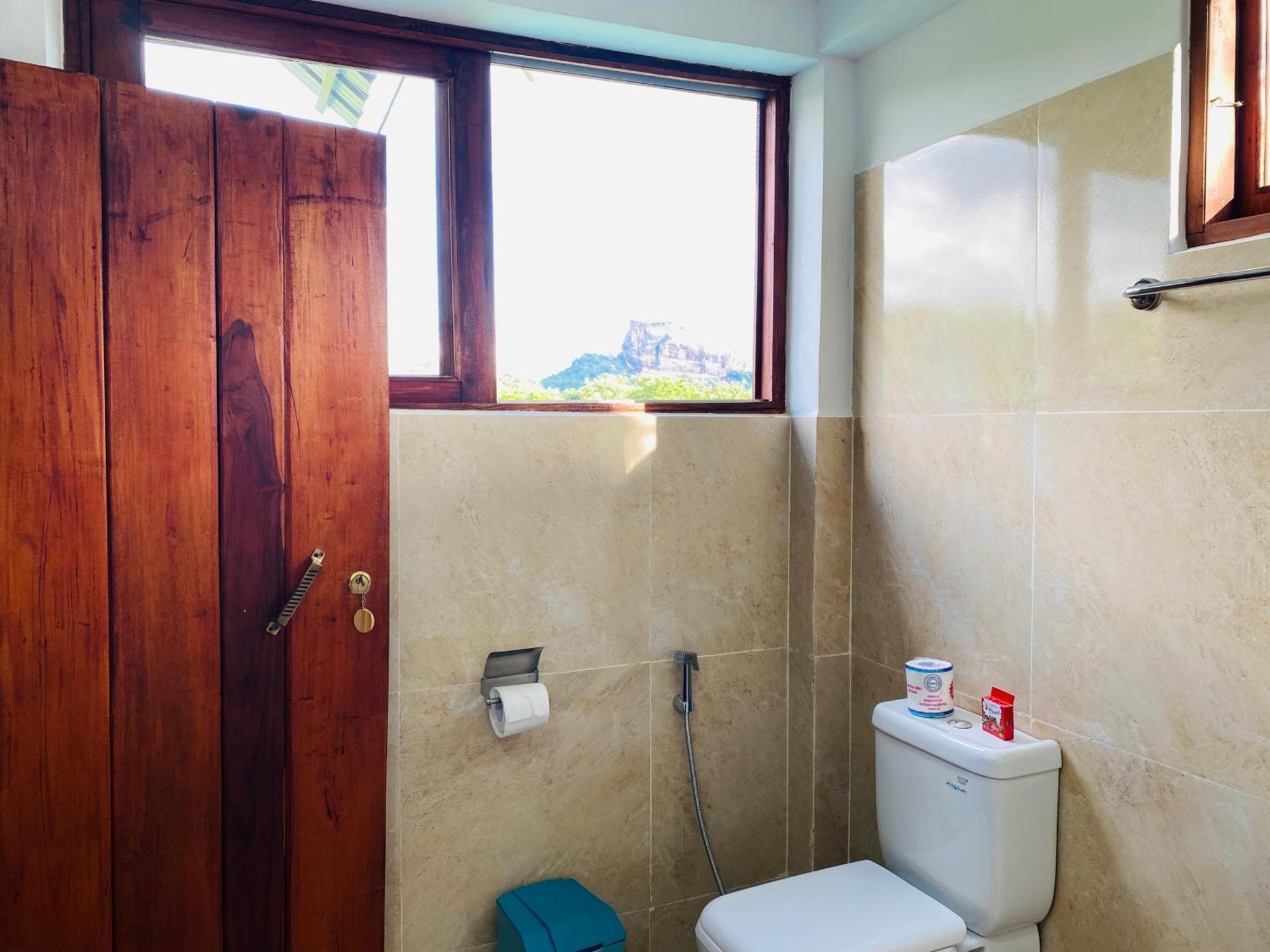 Lion Wood Treehouse Villa Talkote Exterior photo